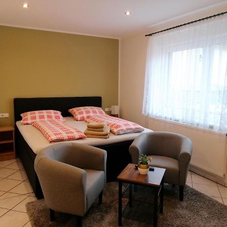 Pension Lukask Бург Екстериор снимка